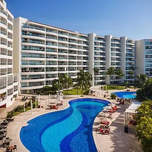 Wyndham Alltra Vallarta, Курортный комплекс